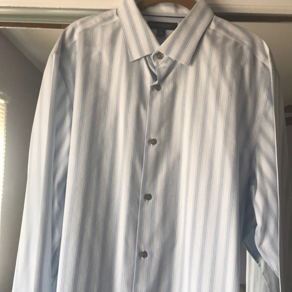 Men’s long sleeve shirt!!!